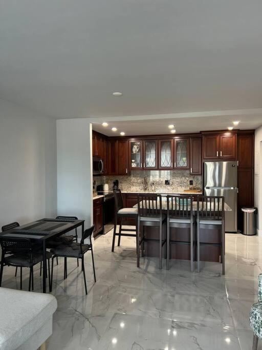 Sunny Isles Beach Spacious Apartment 외부 사진